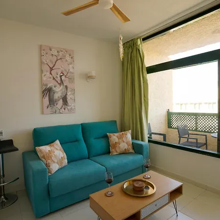 Apartamento Stylish With Stunning Sea View. *