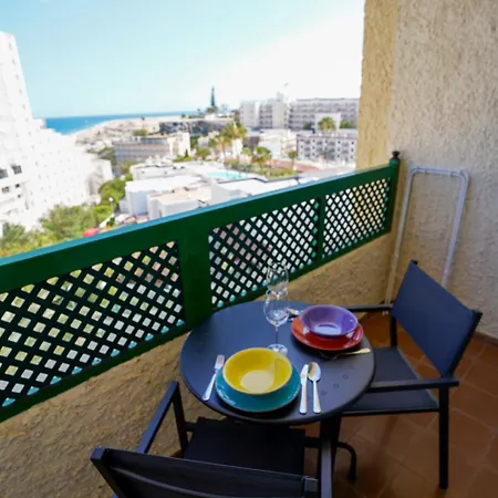 Stylish With Stunning Sea View.